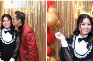 9 Momen sweet seventeen anak Ussy Sulistyawati, bertema hitam & emas