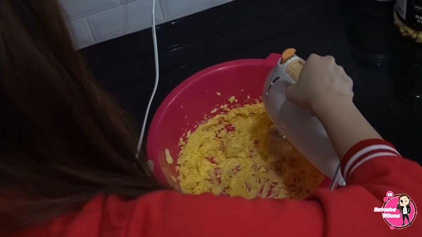 12 Trik Natasha Wilona bikin bolu marmer antigagal, mudah ditiru