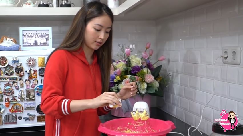 12 Trik Natasha Wilona bikin bolu marmer antigagal, mudah ditiru