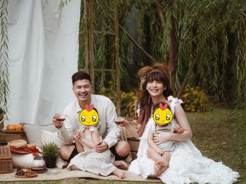 9 Pemotretan keluarga Glenn Alinskie beragam tema, terbaru adat Bali