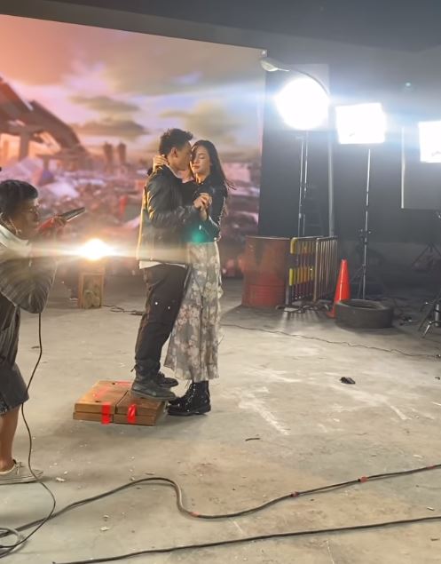 7 Momen di balik layar klip terbaru Noah, Jefri Nichol naik papan