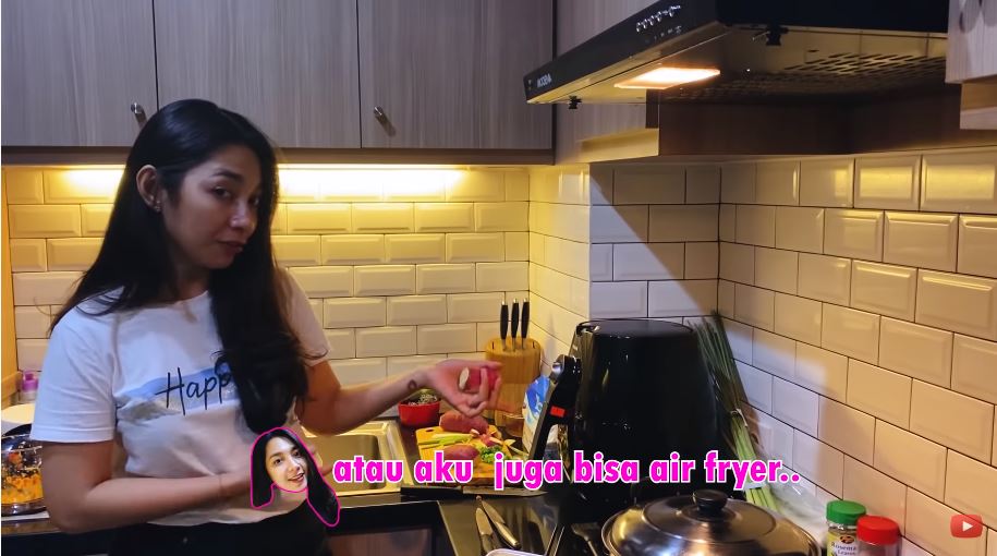 9 Langkah Dinda Kirana bikin camilan sehat, cuma pakai tiga bahan