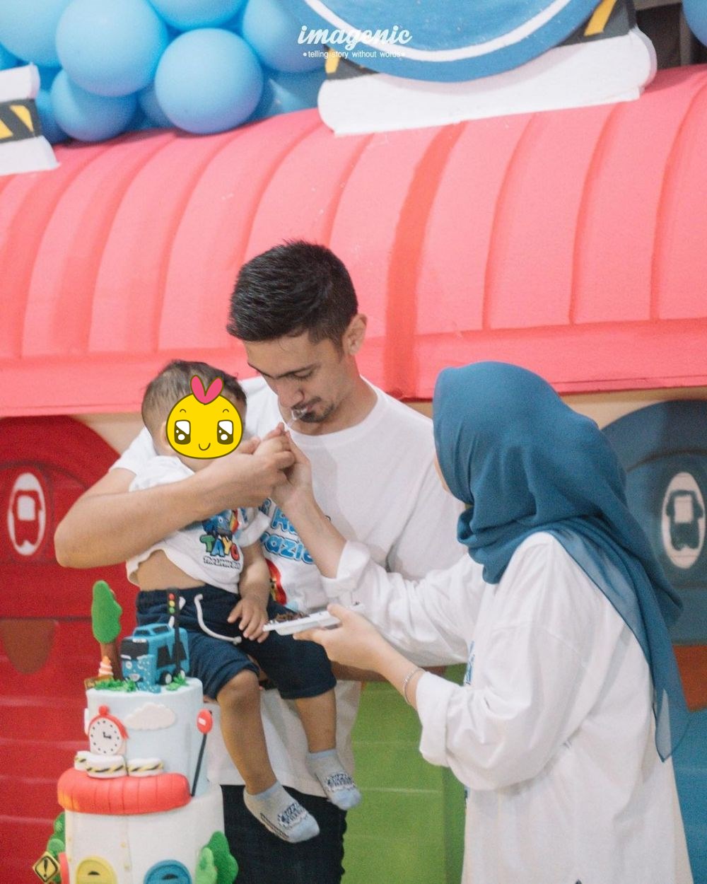 Ceria bertema Tayo, ini 9 momen ulang tahun anak Vebby Palwinta