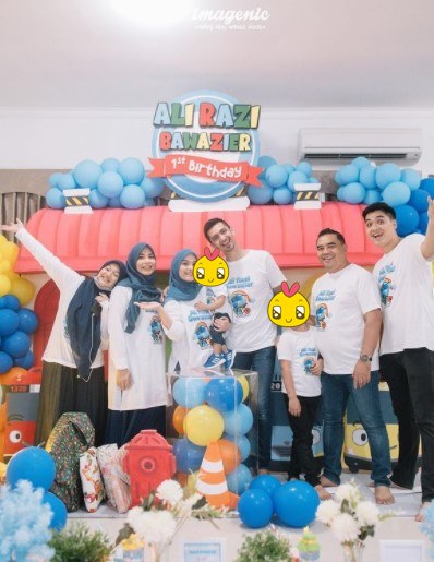 Ceria bertema Tayo, ini 9 momen ulang tahun anak Vebby Palwinta