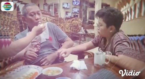 7 Potret terbaru Tukul Arwana usai operasi pendarahan otak