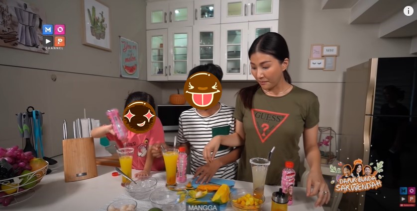 10 Kreasi menu berbahan buah ala Sarwendah, cocok jadi camilan anak