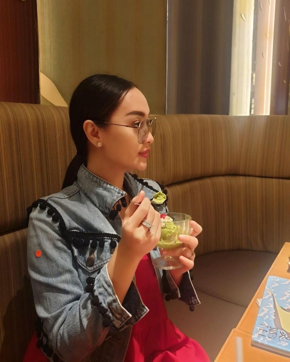 Makanan ini dihindari 7 seleb usai lahiran, tumbuh balik langsing