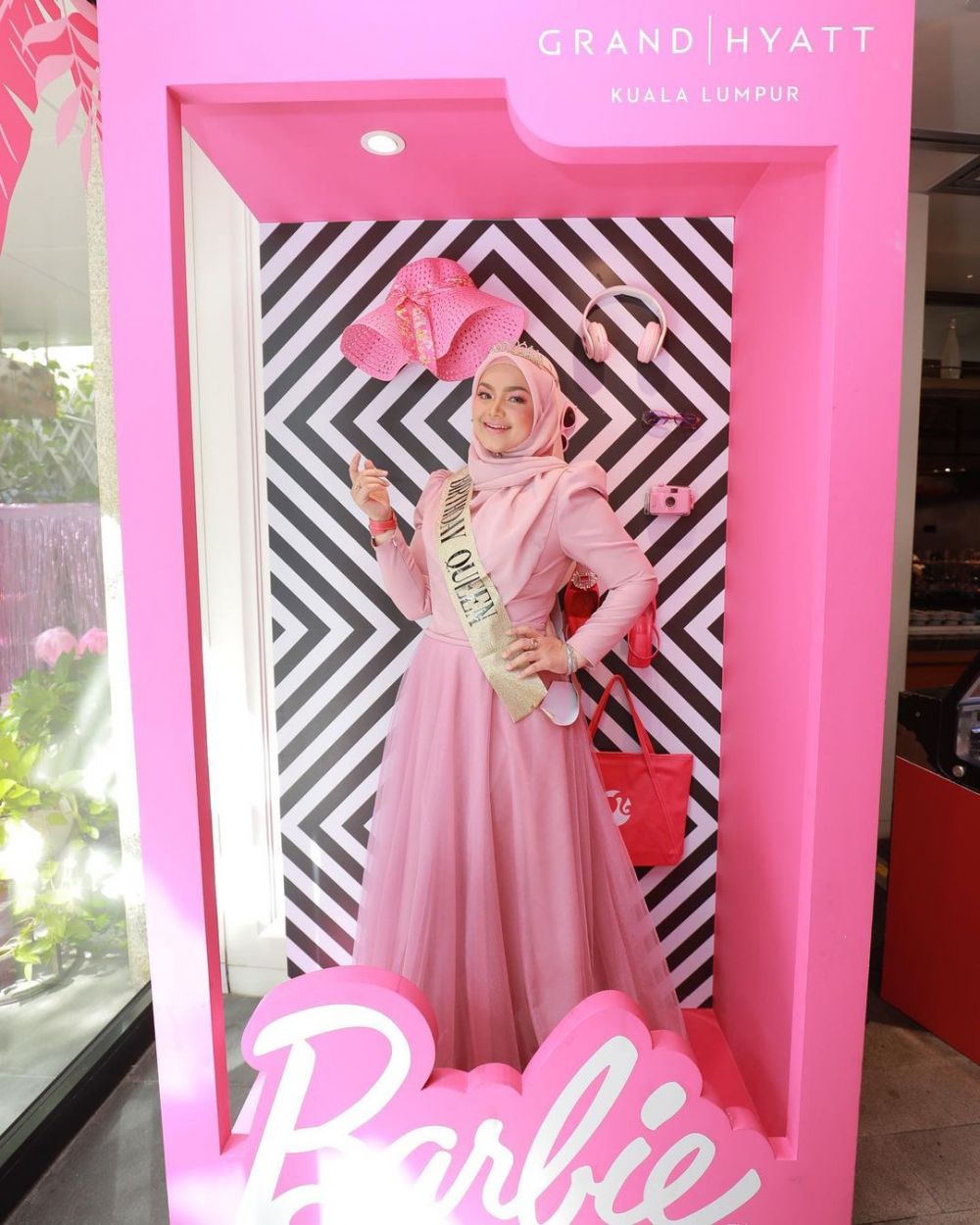 11 Momen perayaan ultah Siti Nurhaliza ke-43, tema Barbie serba pink