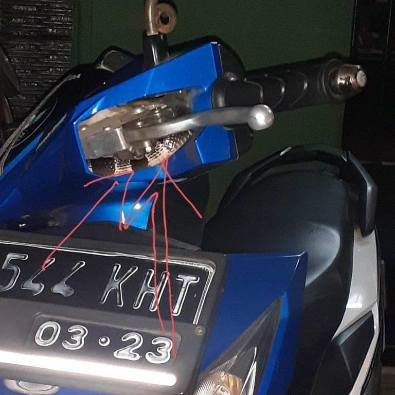 12 Penampakan stang kendaraan ojek online ini bikin geleng kepala