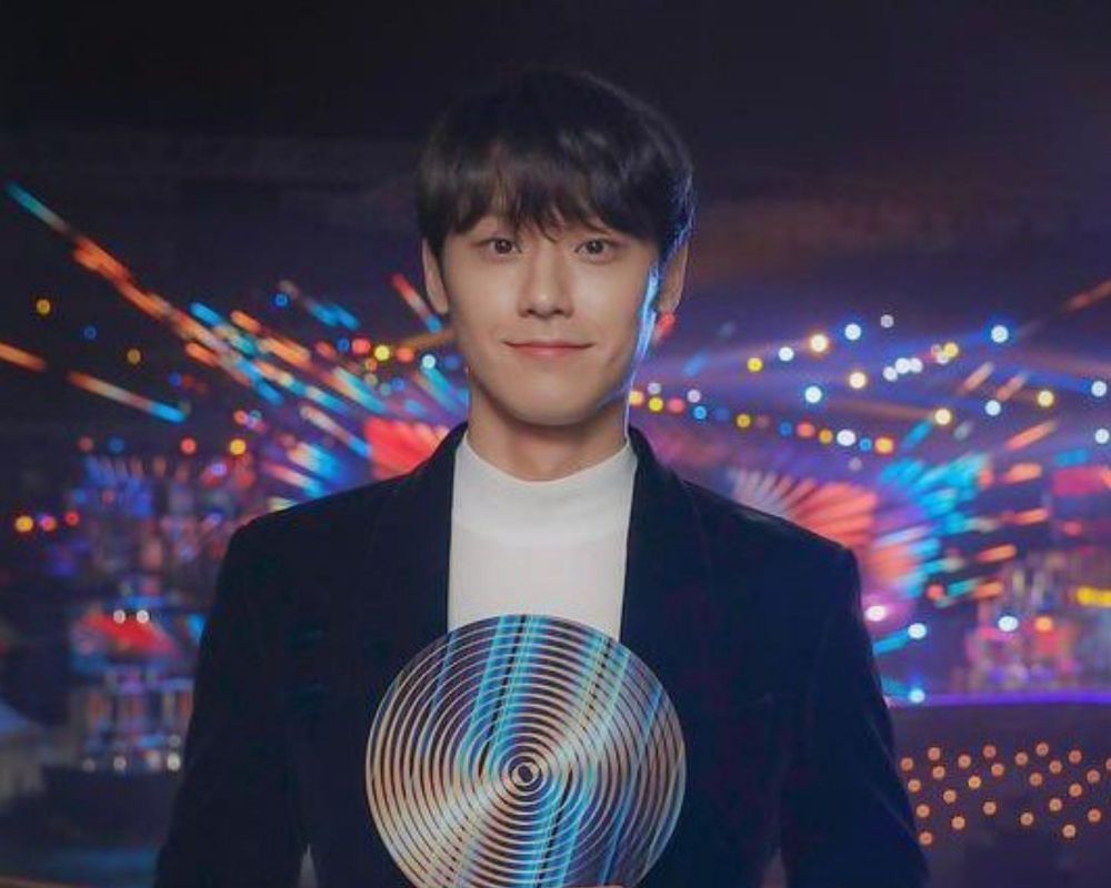 IU reuni dengan lawan mainnya di Hotel Del Luna, pamer hadiah manis