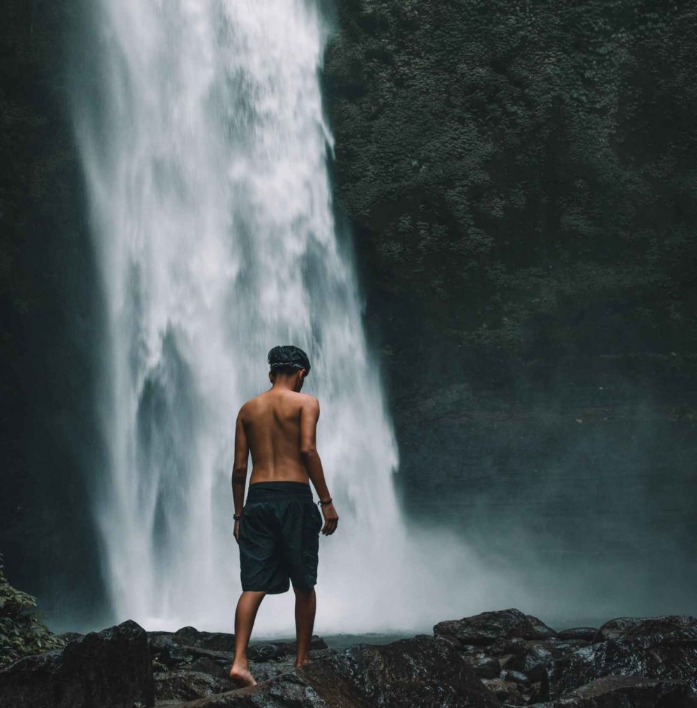 11 Arti mimpi tentang air menurut primbon Jawa, tanda kebahagiaan