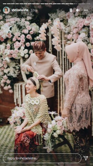 13 Momen siraman Vidi Aldiano dan Sheila Dara jelang pernikahan