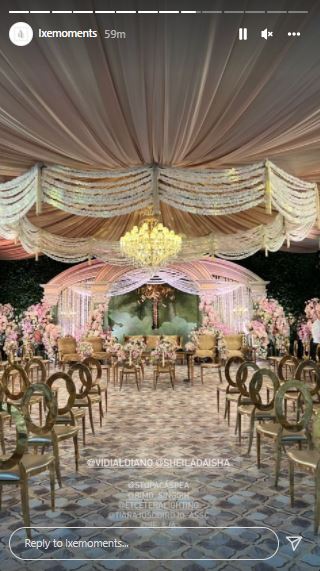 7 Potret dekorasi pernikahan Vidi Aldiano dan Sheila Dara, serba gold