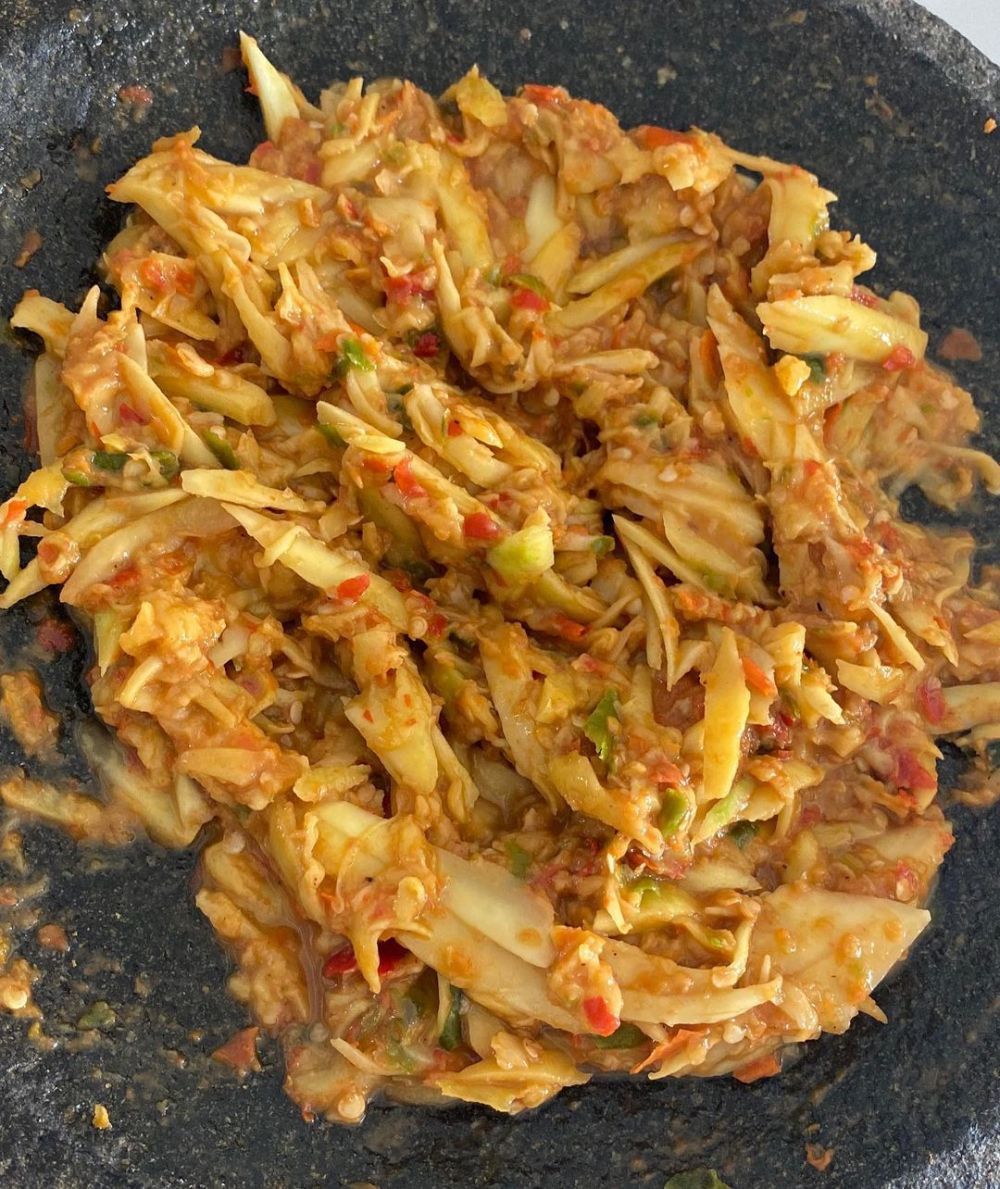 15 Cara membuat sambal mangga ala rumahan, pedasnya bikin nagih