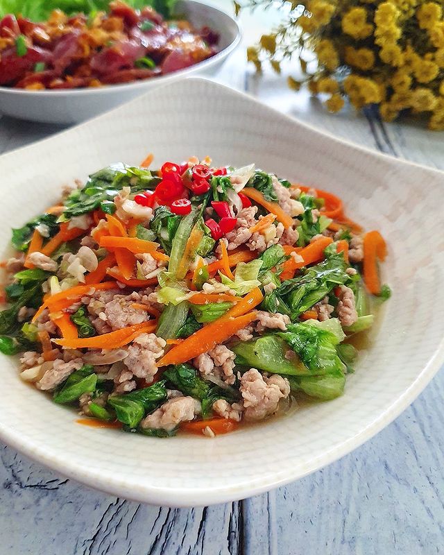 Resep tumis selada daging cincang, lezat dan gampang dibuat