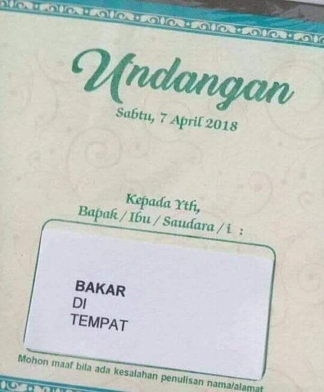 15 Tulisan nama penerima undangan ini absurd abis, cuma di Indonesia