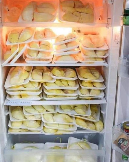 15 Cara nyeleneh orang simpan makanan, tempatnya ada-ada aja