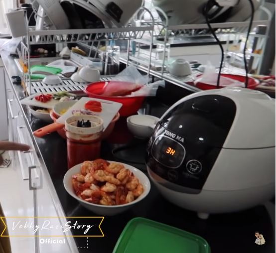 7 Langkah Vebby Palwinta bikin sambal udang, gurih dan antiamis