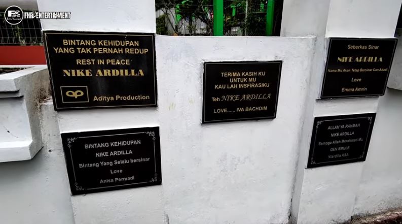 9 Potret makam Nike Ardilla usai 26 tahun, ada bangunan terbengkalai