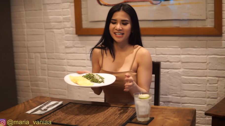 9 Menu makan Maria Vania untuk jaga berat badan, minim karbohidrat