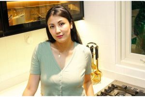 10 Trik Sharena Delon masak menu makanan anak, bikin tak gampang sakit