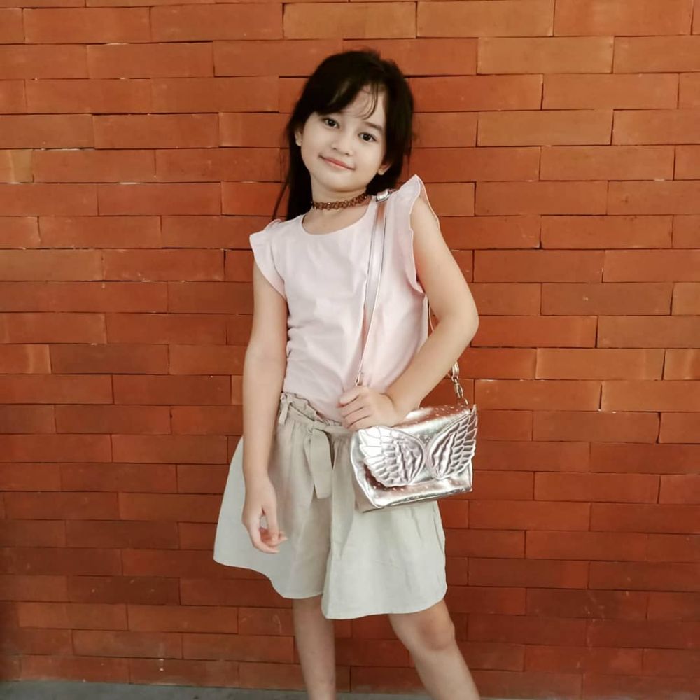 9 Potret stylish Graciella Abigail, anak Kinan 'Layangan Putus'