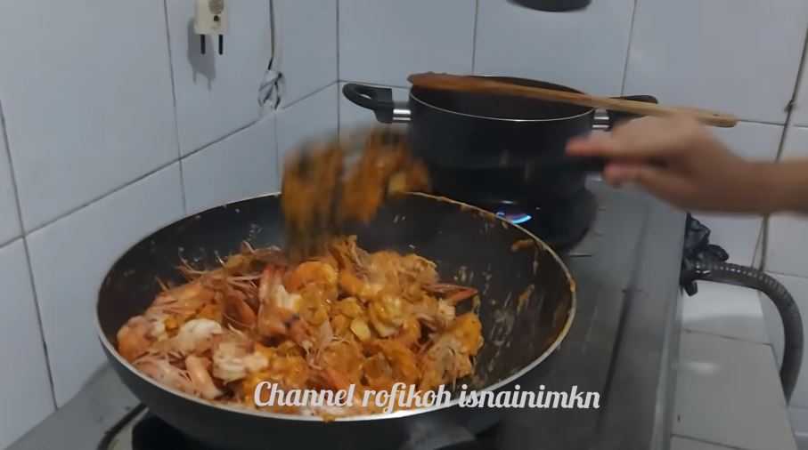 9 Trik masak udang telur asin ala Fikoh LIDA, praktis tanpa tepung