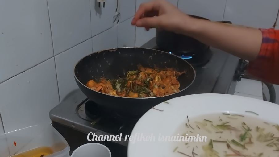 9 Trik masak udang telur asin ala Fikoh LIDA, praktis tanpa tepung