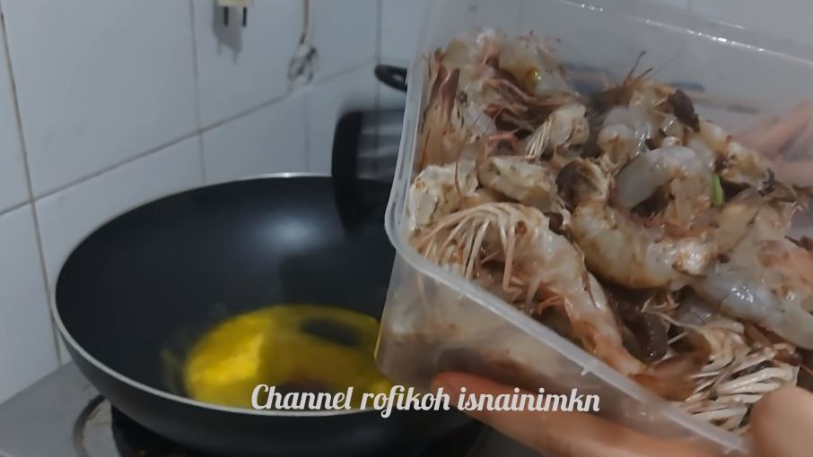 9 Trik masak udang telur asin ala Fikoh LIDA, praktis tanpa tepung