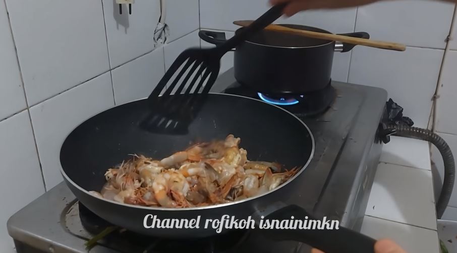9 Trik masak udang telur asin ala Fikoh LIDA, praktis tanpa tepung