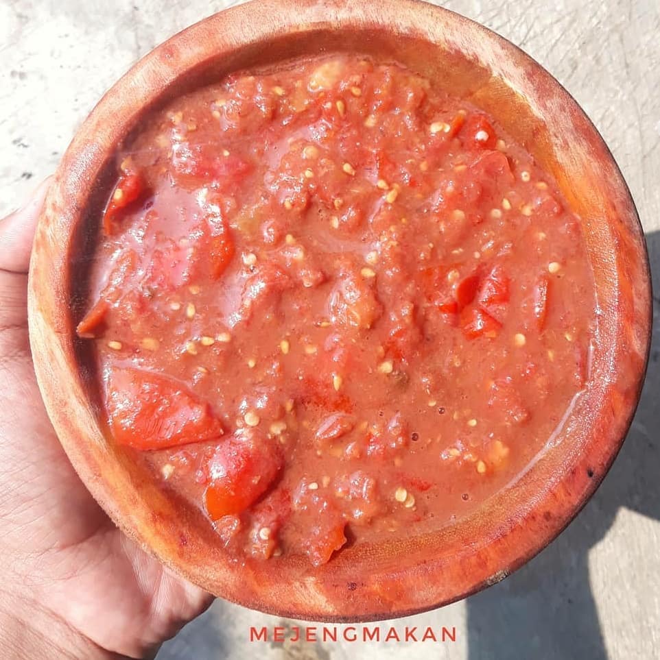 15 Resep sambal tomat, segar, pedas, dan bikin nagih