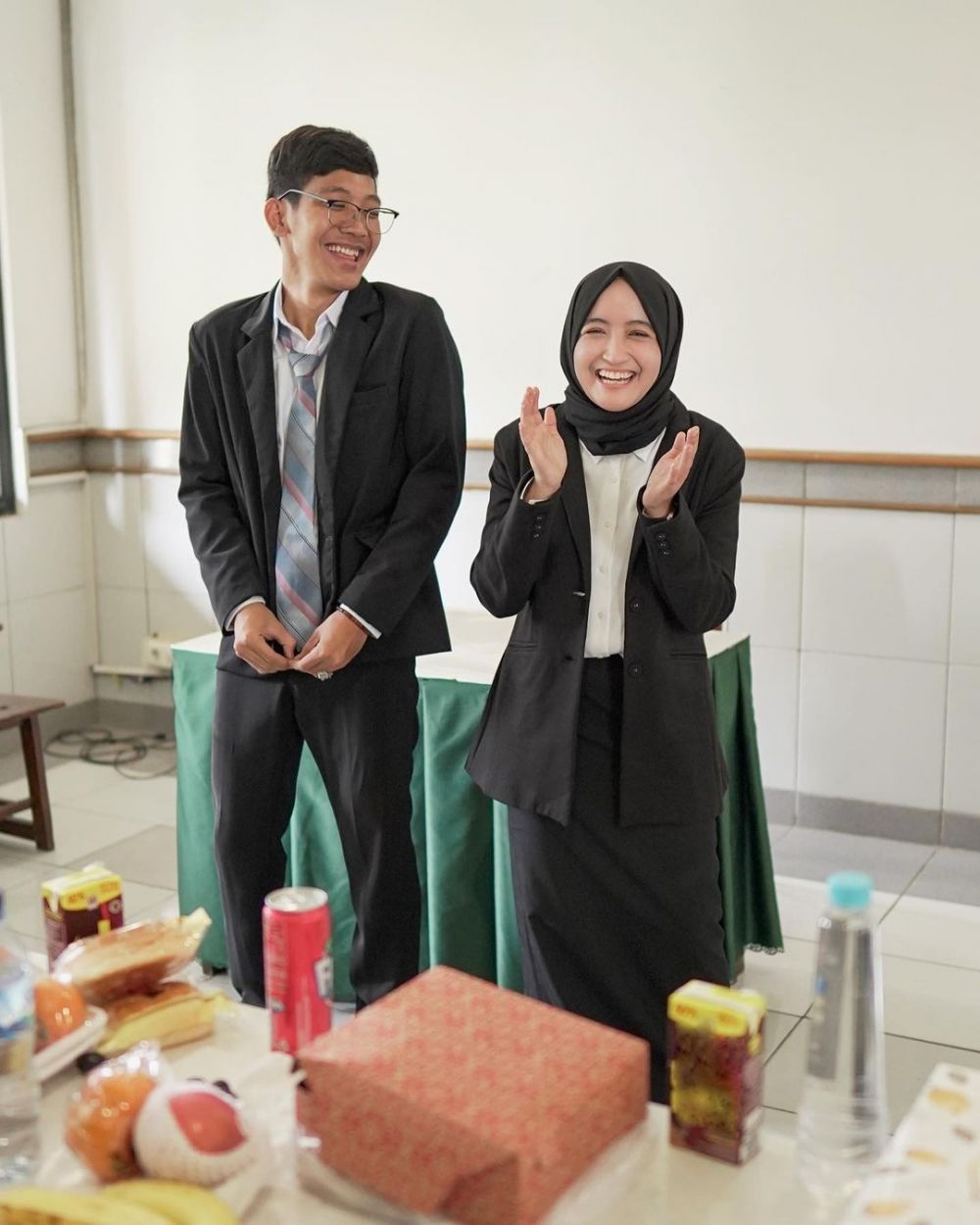 Sempat terancam DO, ini 7 momen kelulusan komika Arafah Rianti