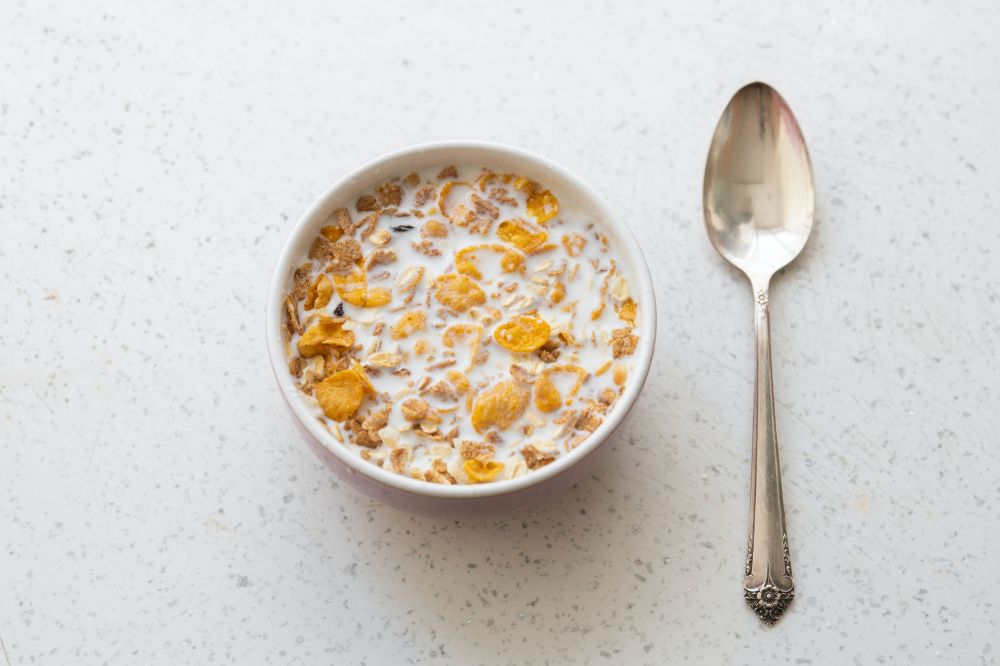 Sering dilakukan, 9 kebiasaan saat sarapan ini bikin berat badan naik