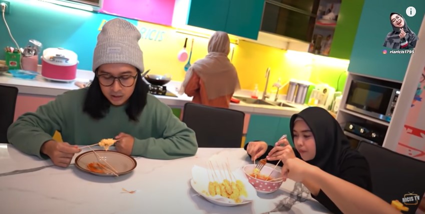 Kreasi masakan berbahan telur ala 13 seleb, simpel dan ekonomis