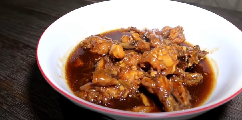Jaga berat badan ideal, ini 8 menu makan Deswita Maharani sehari-hari