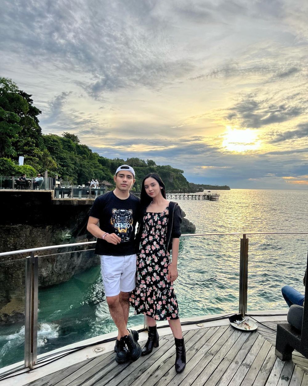 Mulai go public, ini 9 momen mesra Lyodra Ginting dan Riza Syah