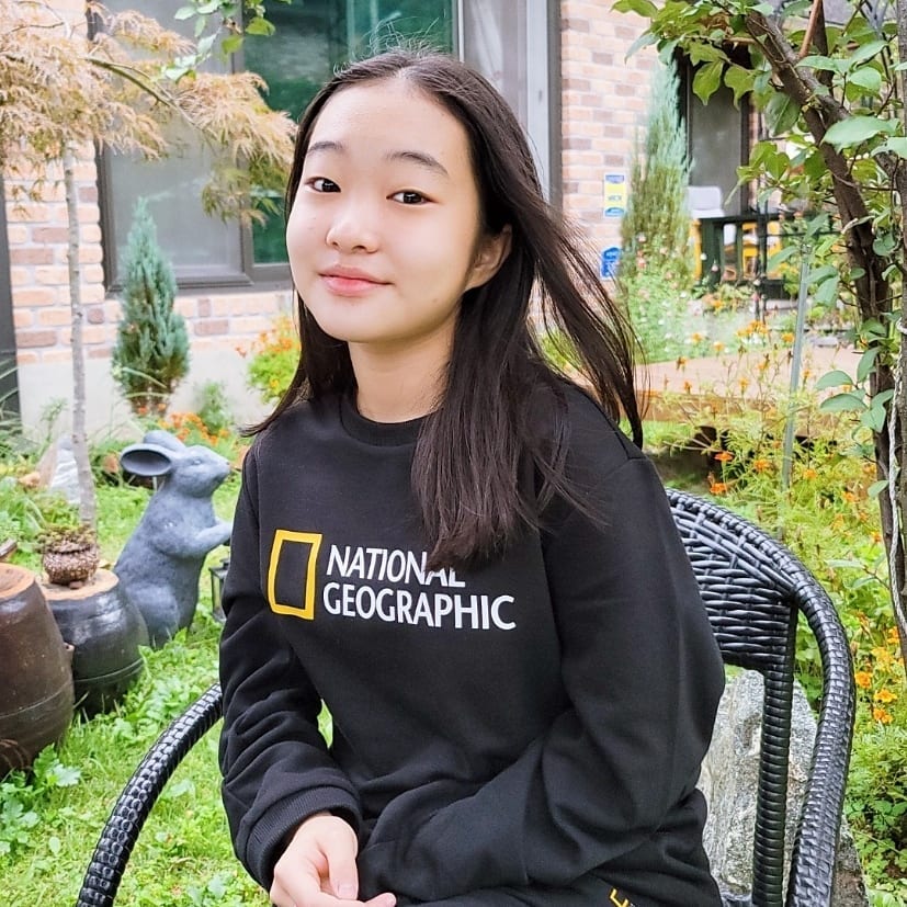 Lee Han-seo anak di game 'BTS World' beranjak remaja, ini 11 potretnya