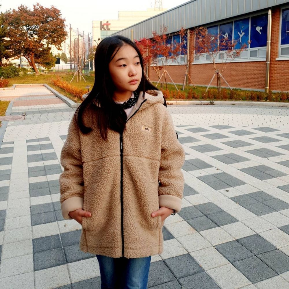 Lee Han-seo anak di game 'BTS World' beranjak remaja, ini 11 potretnya