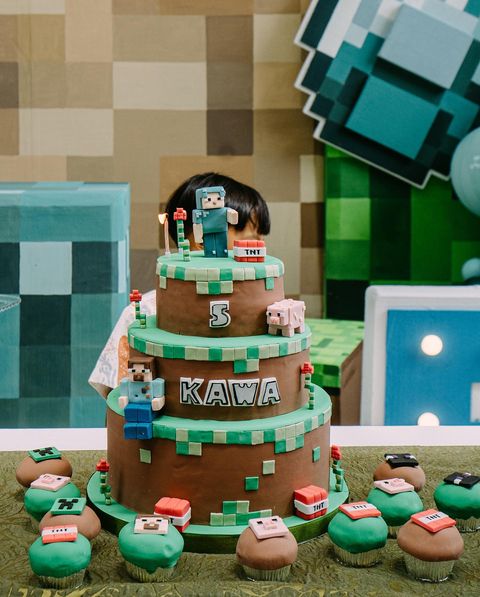 Bertema Minecraft, ini 9 potret Andien rayakan ulang tahun anak