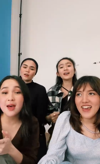 Setelah 5 tahun bubar, ini 6 momen reuni Girlband Blink