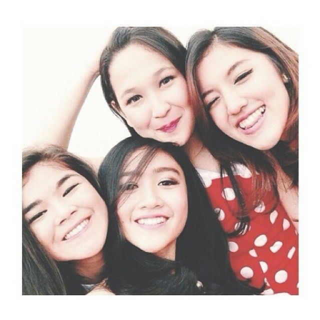 5 Tahun bubar, 11 potret lawas girlband Blink ini bikin nostalgia