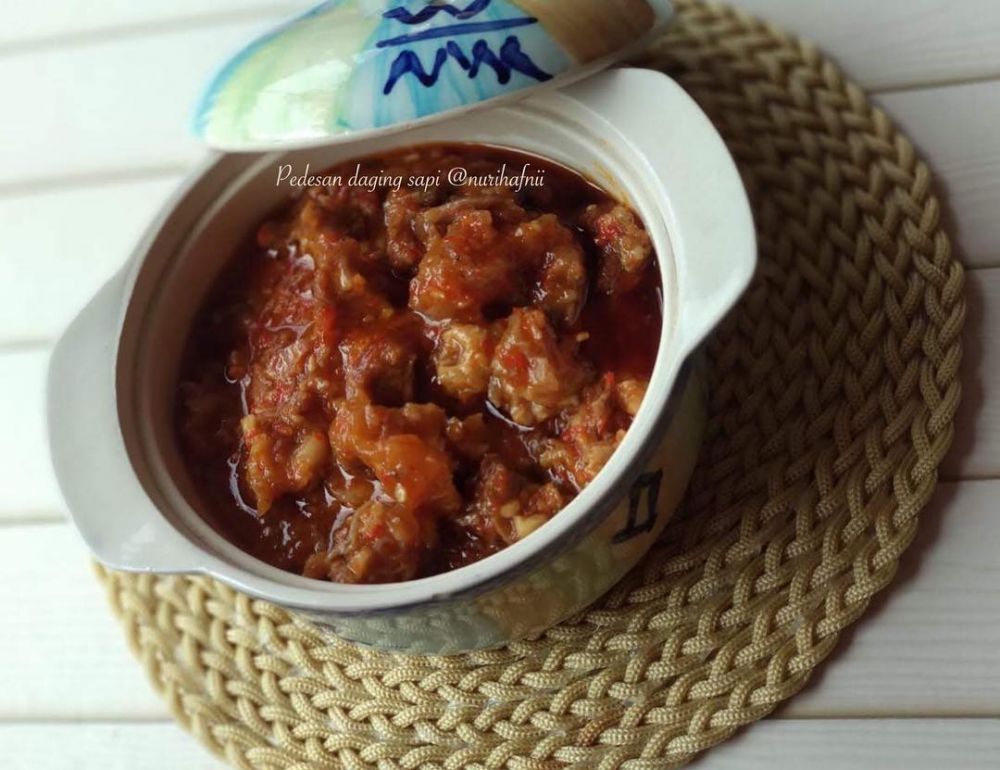 13 Resep olahan daging sapi pedas, sedap, dan nggak alot
