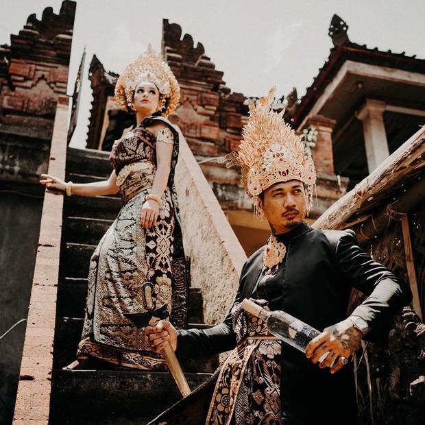 Prewedding 11 seleb pakai adat Bali, Venna Melinda anggun dengan hijab
