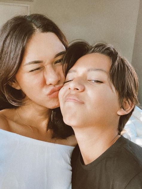 Beranjak remaja, ini 11 potret terbaru Jason Deandra putra Nana Mirdad