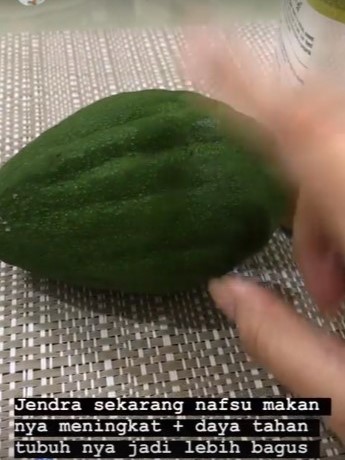 7 Trik Alisia Rininta 'Terpaksa Menikahi Tuan Muda' masak, bikin sehat