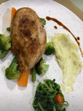 7 Trik Alisia Rininta 'Terpaksa Menikahi Tuan Muda' masak, bikin sehat