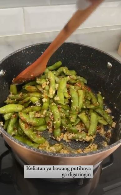 9 Langkah Shandy Purnamasari bikin edamame pedas, sehat dan enak