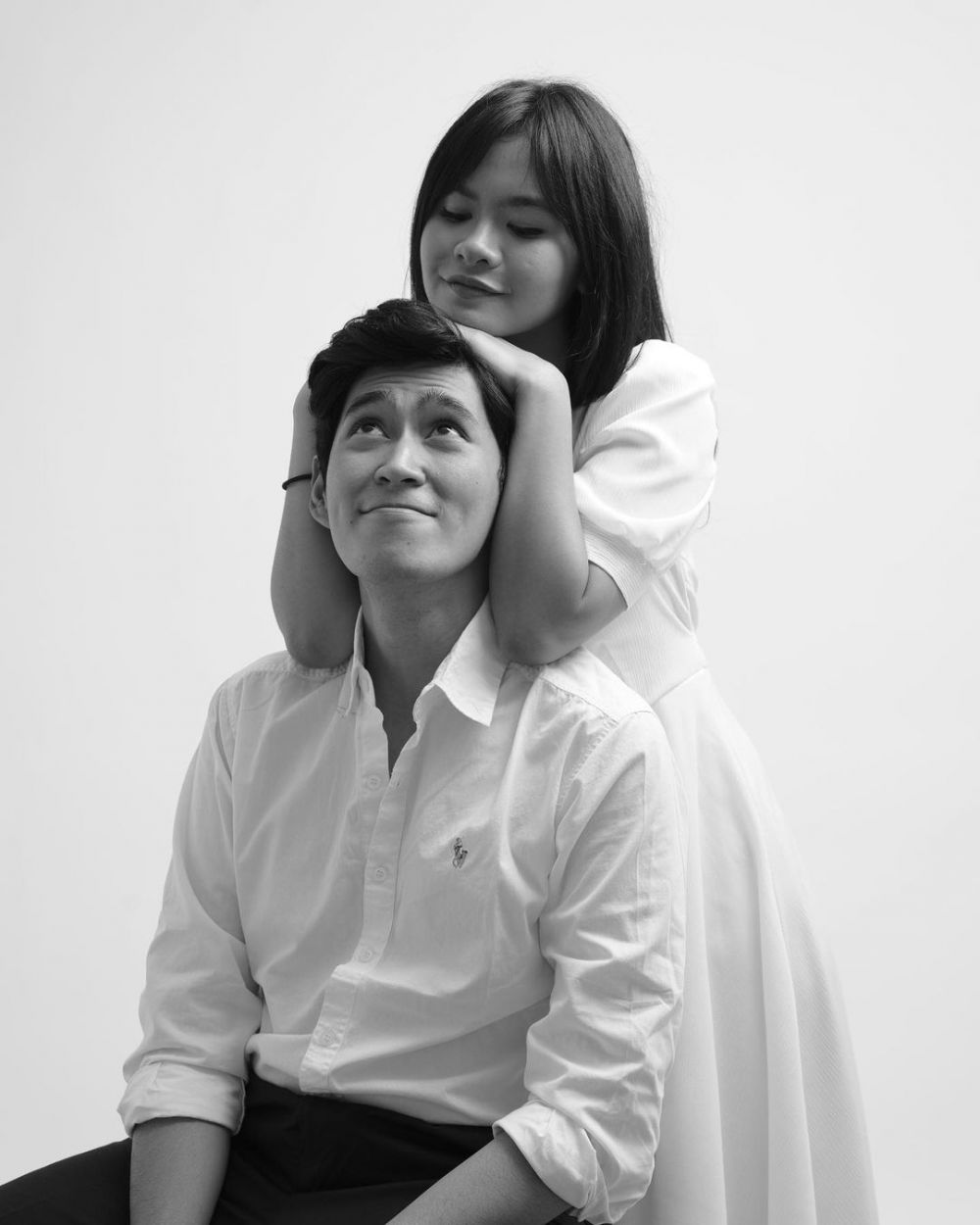 11 Gaya pemotretan Salshadilla dan kekasih, mesra bak prewedding
