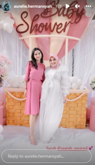 Gaya 9 seleb di baby shower Aurel Hermansyah, Nagita Slavina elegan