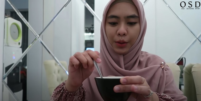 7 Trik Oki Setiana Dewi bikin es krim sehat, cocok buat camilan anak